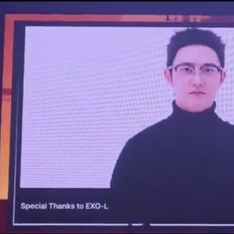 bbibiyah's tweet photo. in the vcr ending, there’s message from kyungsoo to us, look at the bottom left side

“special thanks to EXO-L” 

😭🤍 https://t.co/5czb6Bxuvs