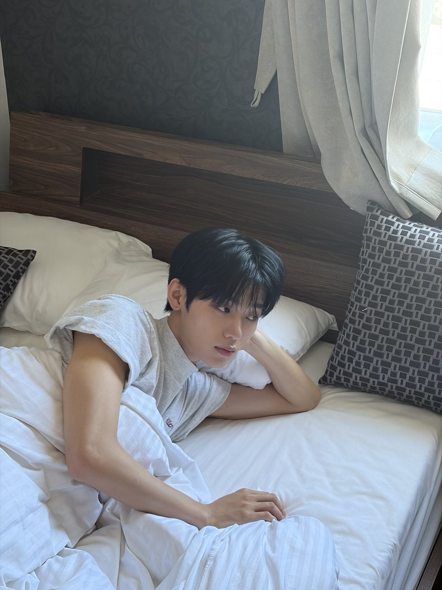 EVNNE_official's tweet photo. #EVNNE #이븐 
#EVNNE_HOUR #이븐아워 https://t.co/T6ccwzb8SC