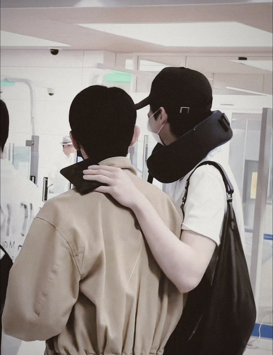 wanmua69's tweet photo. 팬으로서 정말 감격스럽습니다 두 사람이 세계적인 무대에 함께 선다는 게 믿기지 않아요 파리에서 빛나는 그들의 모습을 빨리 보고 싶습니다！！💙💜🐶🐰

YOONSIK SIWOO Pour Toujours

#YOONSIKSIWOOPFWSS27 https://t.co/HHkTDj1pkd