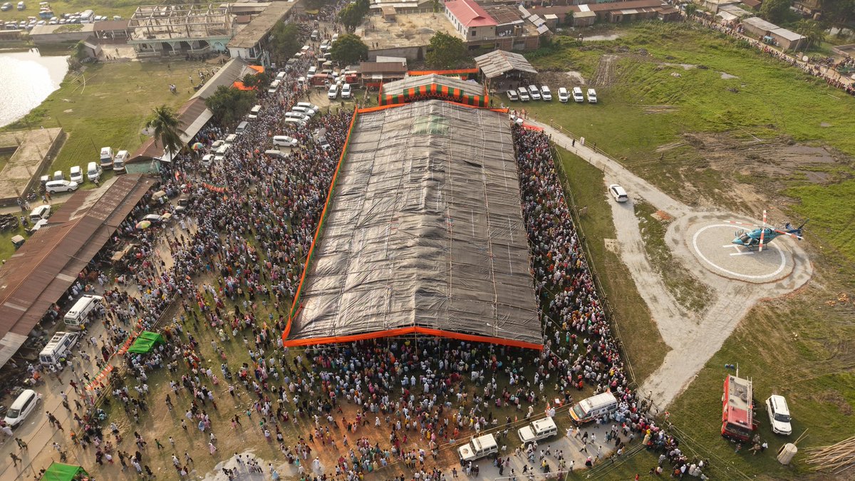 himantabiswa's tweet photo. Did you see today's crowd? 
The Opposition is already drafting tomorrow's excuse. Place your bets 👇

1️⃣ SIR
2️⃣EVM 
3️⃣ ED/CBI https://t.co/qjOa2et9mI