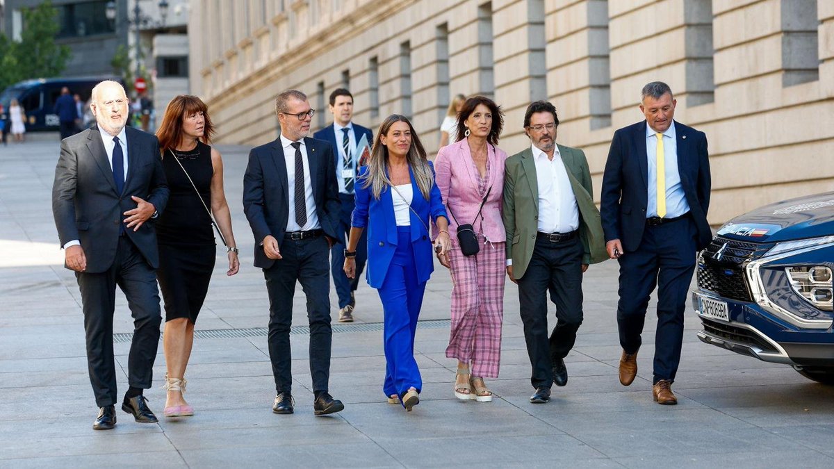 nosinmayonesa's tweet photo. No hay decreto de Vivienda Por 7 votos. https://t.co/KMdMiGyoxP