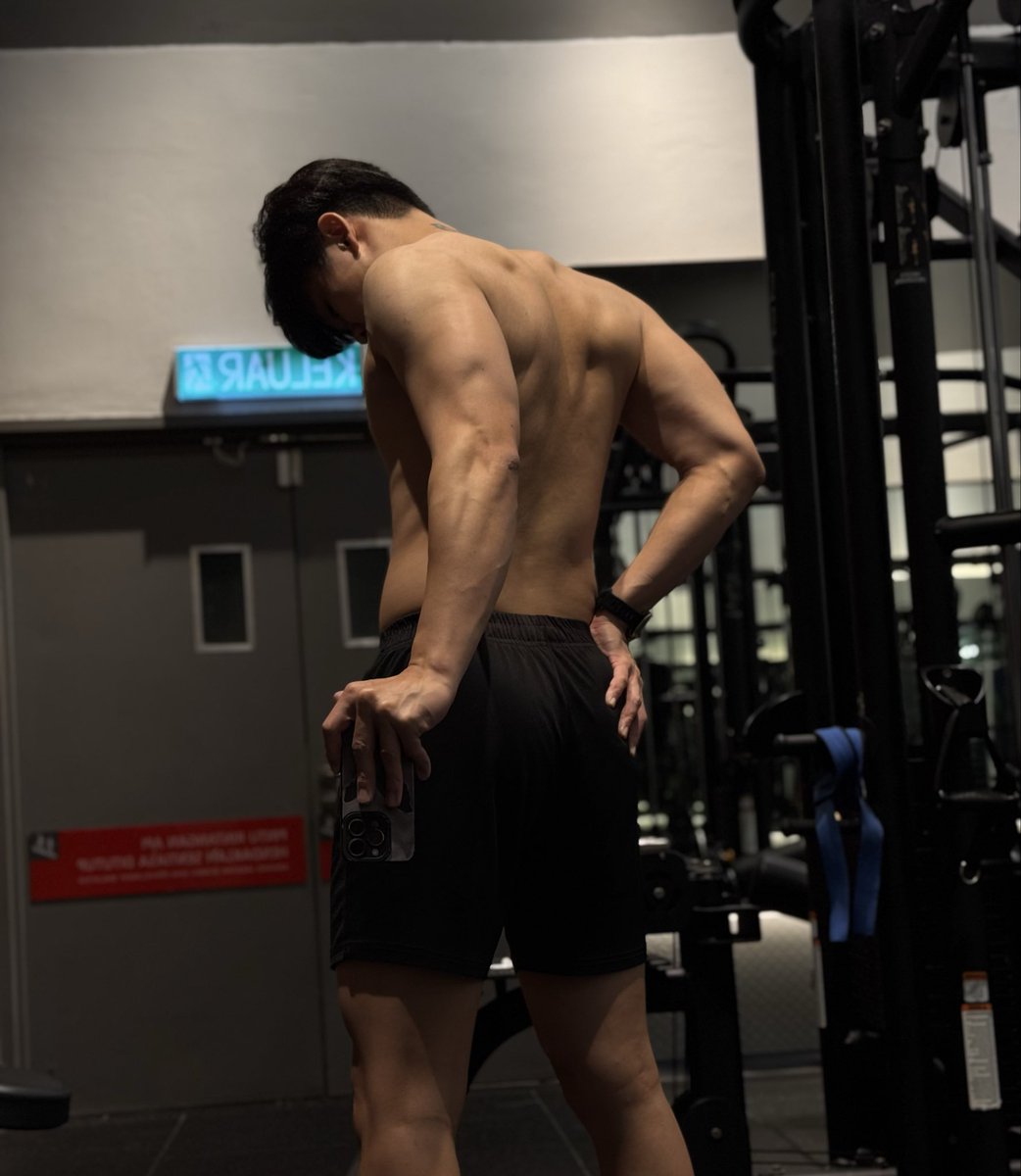 KingsleyTeoh_'s tweet photo. #Gym https://t.co/7qvB61tYHD