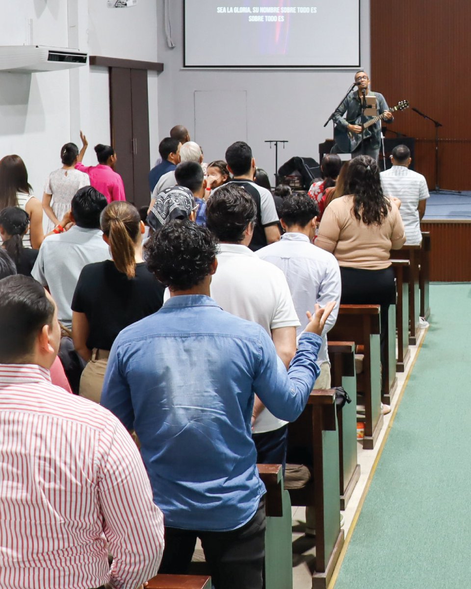 SomosIBCG's tweet photo. Damos gracias al Señor por el hermoso tiempo que tuvimos el pasado domingo en nuestro servicio dominical.

Tuvimos la oportunidad de escucharte el sermón «Jesus, nos anima acerca de los últimos tiempos », texto Marcos 13: 1-13. Mensaje predicado por nuestro Pr. Yannik López. https://t.co/lfDPGWpcjj
