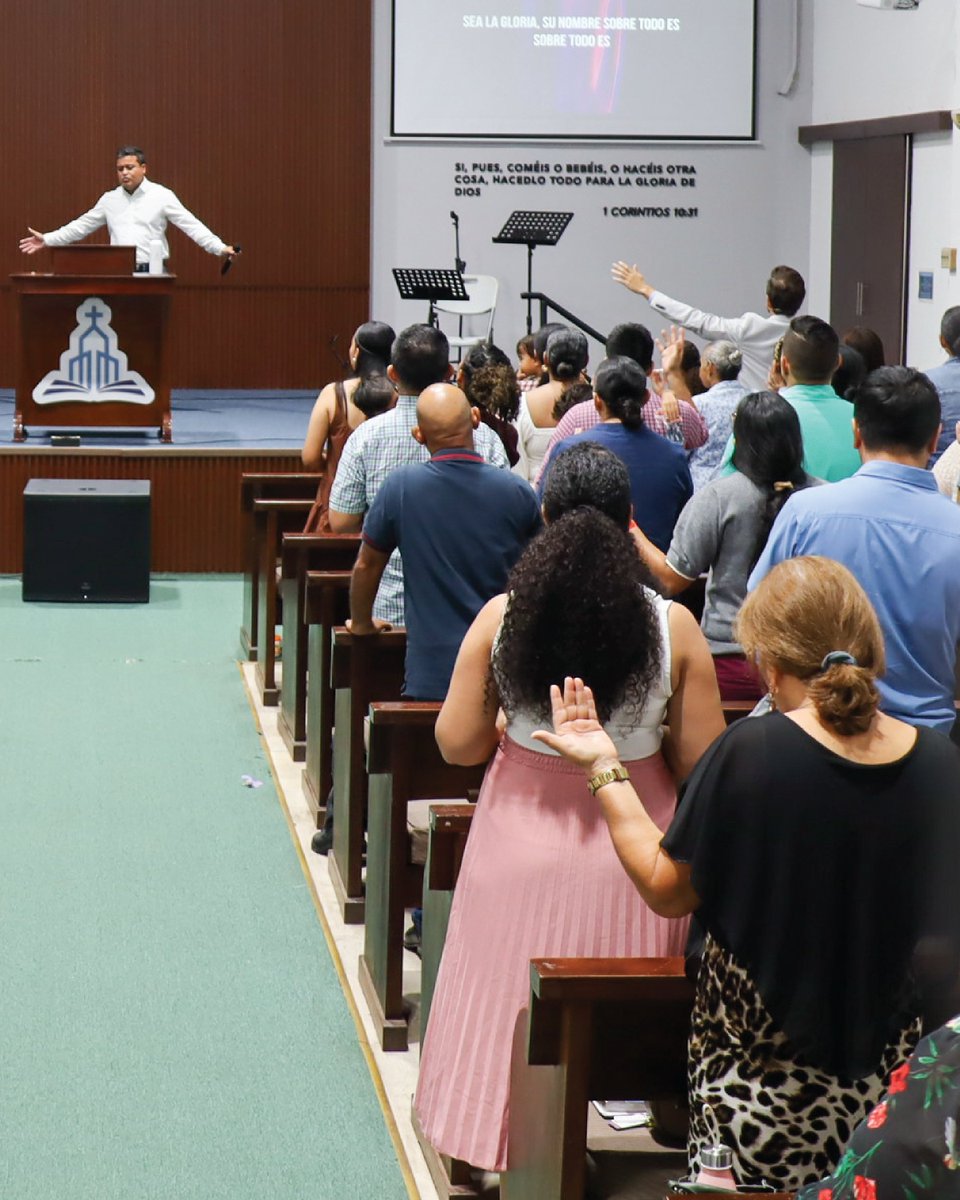 SomosIBCG's tweet photo. Damos gracias al Señor por el hermoso tiempo que tuvimos el pasado domingo en nuestro servicio dominical.

Tuvimos la oportunidad de escucharte el sermón «Jesus, nos anima acerca de los últimos tiempos », texto Marcos 13: 1-13. Mensaje predicado por nuestro Pr. Yannik López. https://t.co/lfDPGWpcjj