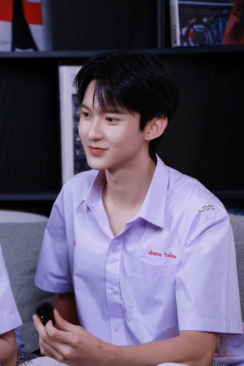 SiSi00606's tweet photo. คนนี้หล่อจริง ๆ! 

@rryjinnn 𓆩◂ ࠫᓀ◞ᓂ ࠫ▾  𓆪↝ #rryjinnn  
#ryujinpatji   #ริวจินแพทจิ

#芮熙颜RUIXIYANxRyujinPatji https://t.co/20FbHzsxRh