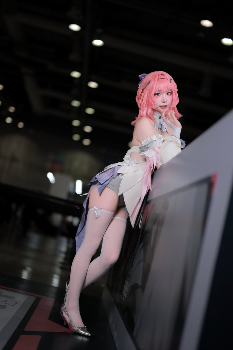 ongi_cosplay's tweet photo. Two to tango🪽

#zzzero #remielle https://t.co/MmpbRdZkPS