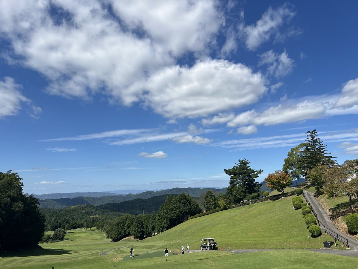 aloha8118's tweet photo. 今日も最幸時間のゴルフだった。

前回のリベンジは出来たスコアに少し満足です。

ホンマにゴルフは最高です。 https://t.co/l3TsGX0s9F