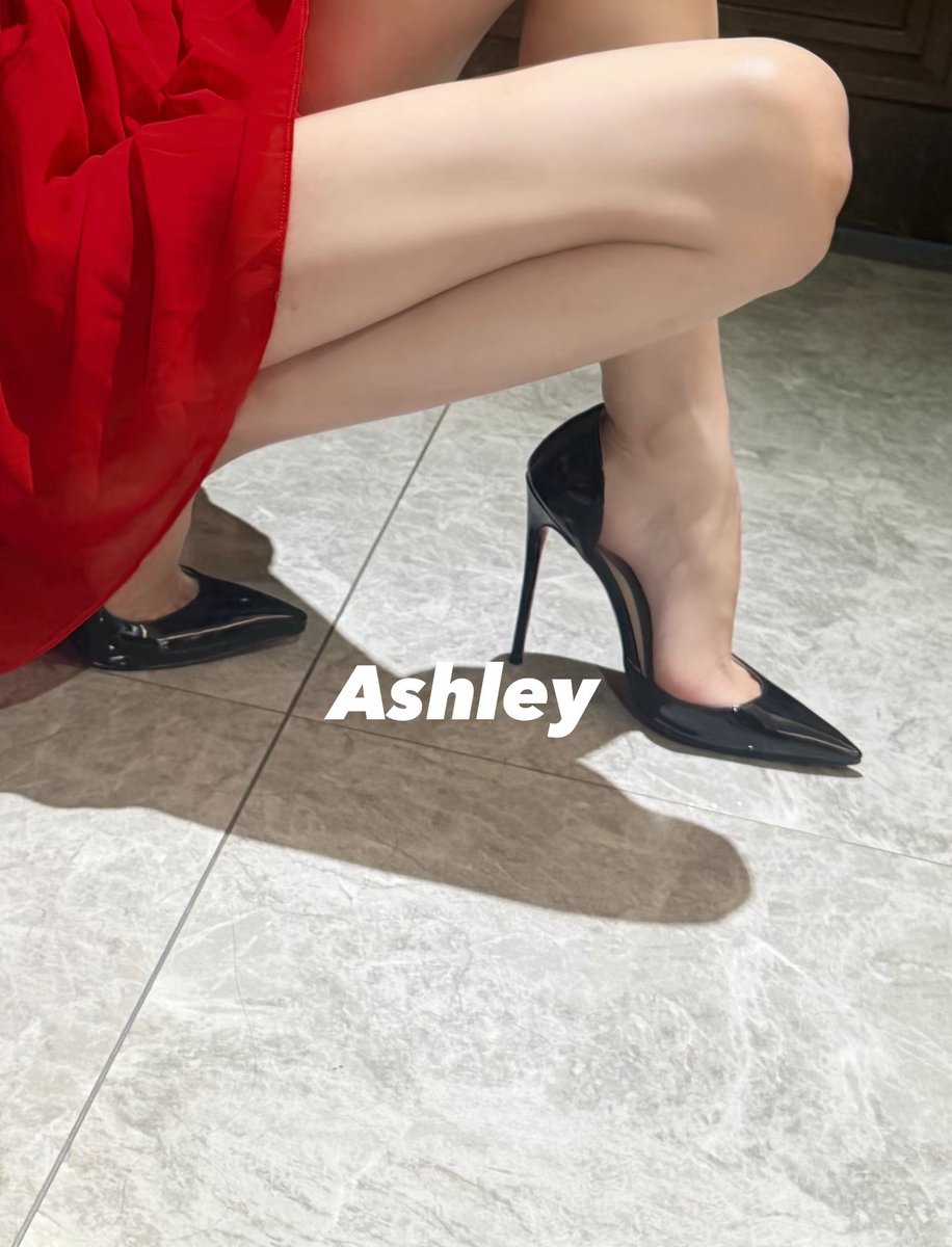 Ashley_sama1's tweet photo. 你给我跪跪跪跪跪跪🧎
#女s https://t.co/o6R1la21ti