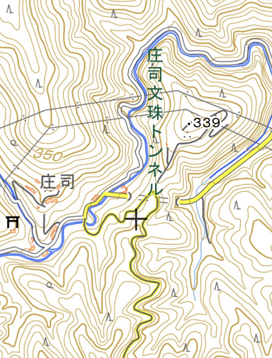 Ribe_19's tweet photo. #びっくり道路選手権
びっくりするぐらい変な線形でびっくりするぐらい狭い静岡県道81号焼津森線 https://t.co/ywn4ZZ2KyL