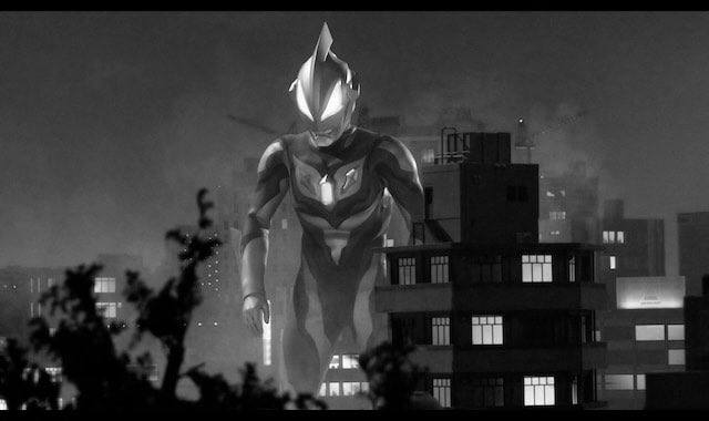 cosmos037278151's tweet photo. モニターの設定で彩度下げて白黒でウルトラマンジードの1話見ると5割増しで特撮がリアルかつ怪しい雰囲気マシマシでクソおもろいからオススメ。 https://t.co/eGZsM7PGHC