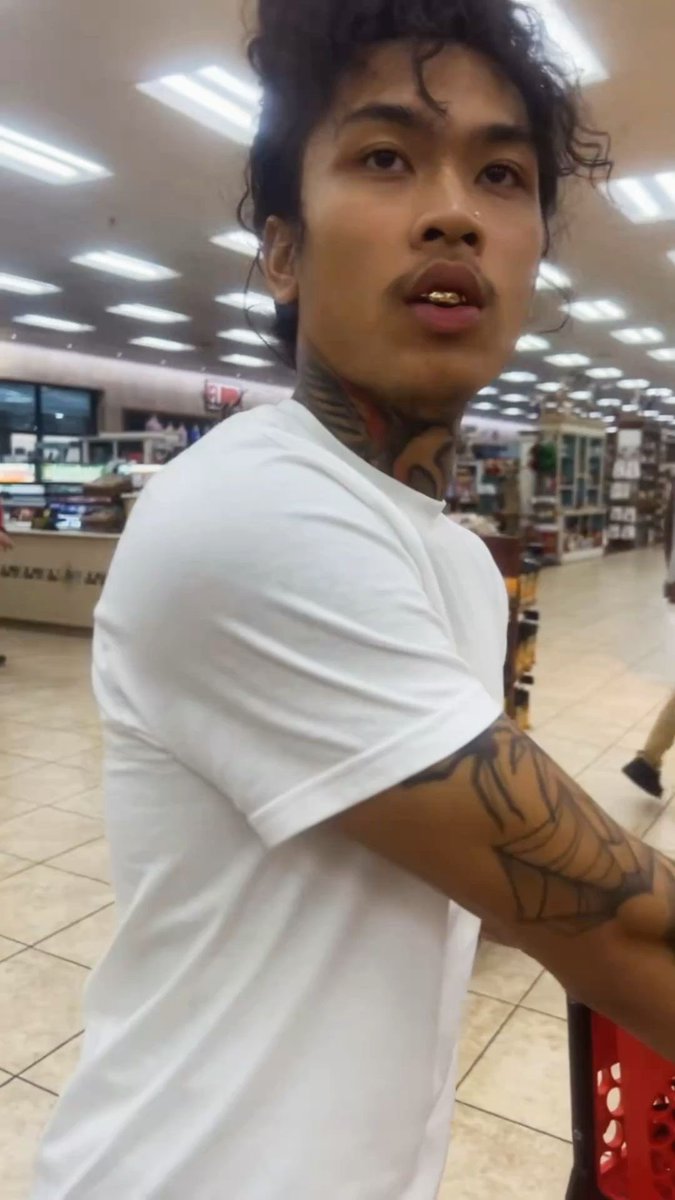 imhome_1's tweet photo. Yo fav baddie meatball loved my TikTok’s and wanted to suck me up 😉🤤

Just drop the full video >>> https://t.co/ZIU7PHEqGG https://t.co/6jDExxgEPr