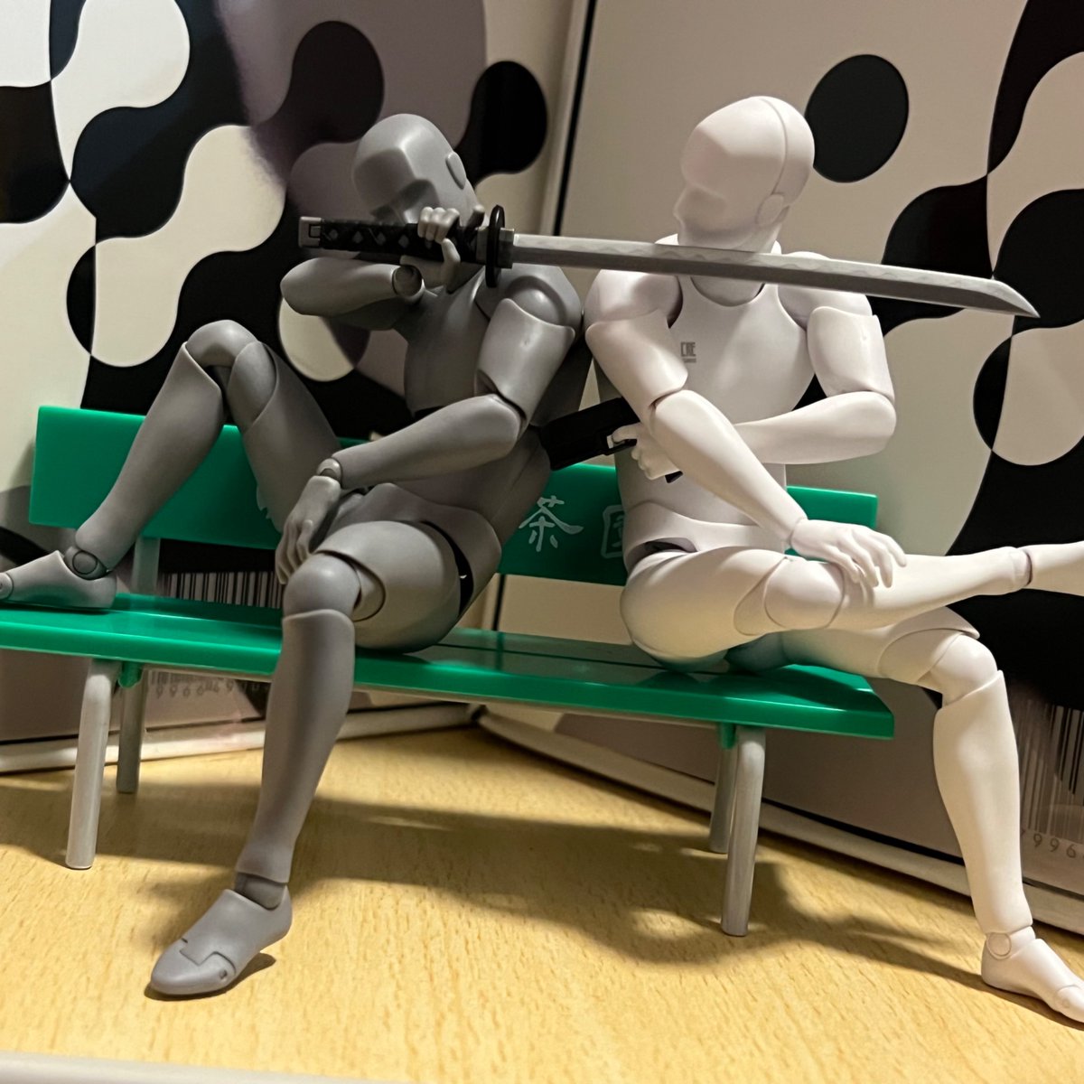 konah_u_don's tweet photo. sexyiceのバイオロイド、どんなに殺伐とさせても最終的にイチャついてしまう https://t.co/eFV5IPenDK