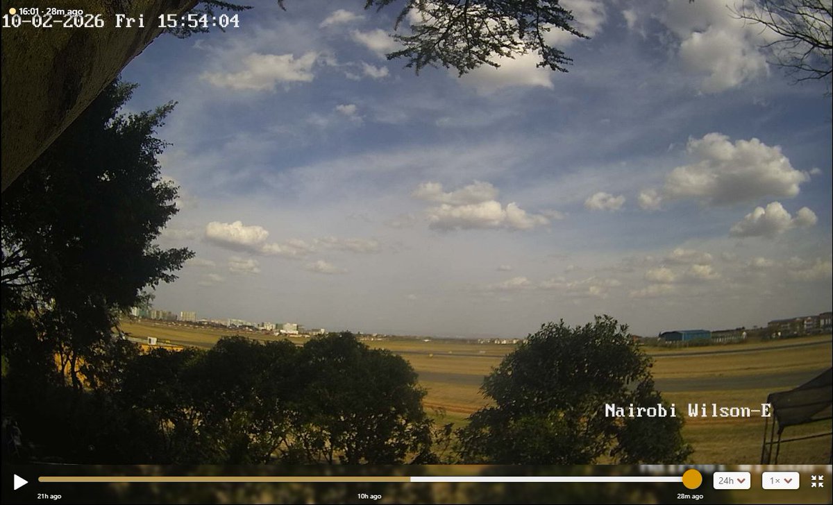 MaithyaVilivu's tweet photo. Change of Seasons:
Wide-spread Cirro-Stratus & cumulus clouds with hazy skies across multiple Counties of #Kenya as seen today & yesterday, indicating an approaching storm system or large-scale change of weather.
We will witness lots of rain across the country especially in North Eastern, the Coast parts of Eastern & even Central highlands in a few days time.