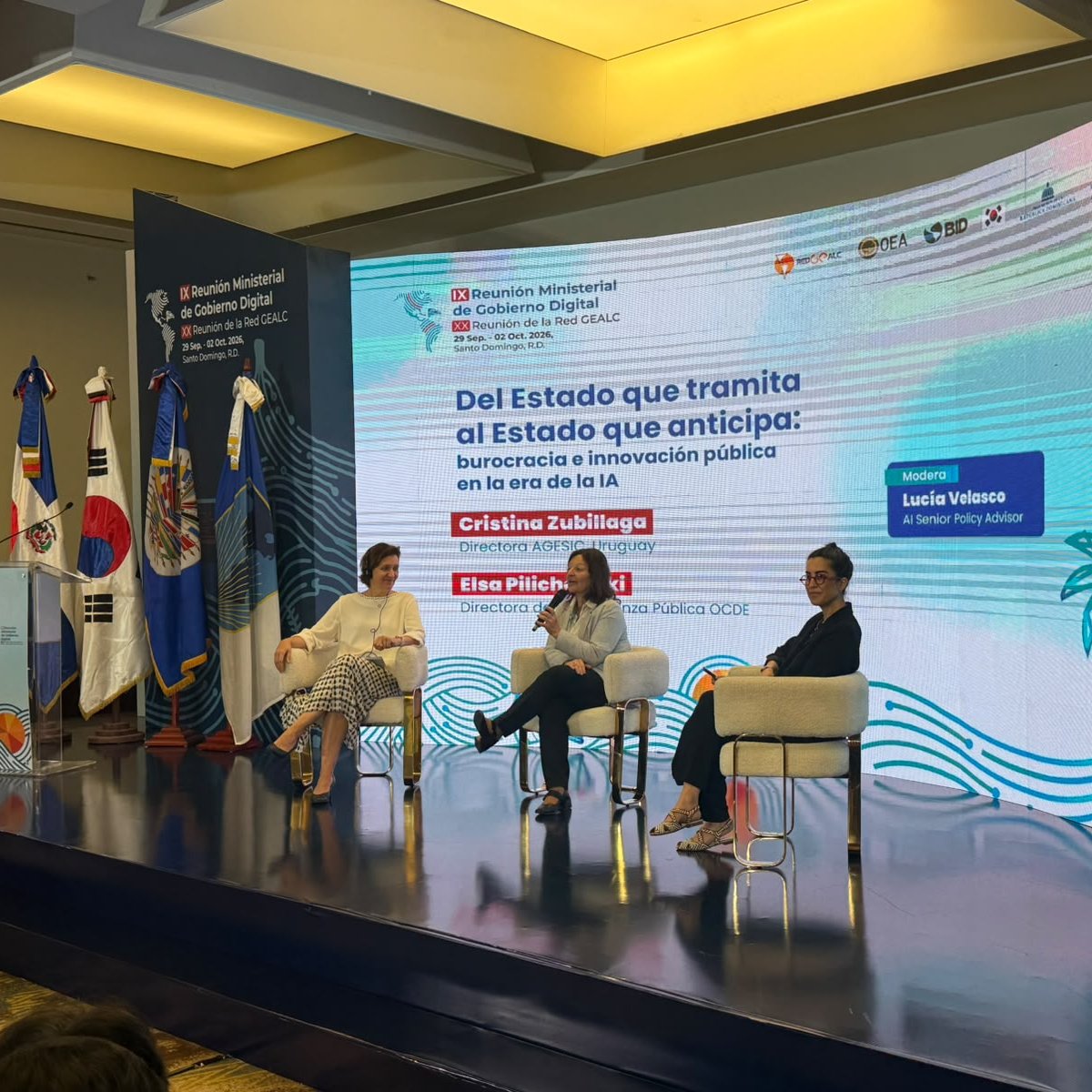 agesic's tweet photo. 📍En la IX Reunión Ministerial de la @redgealc, Cristina Zubillaga, directora ejecutiva de Agesic, destacó el potencial de los datos, la #IA y el desarrollo digital para evolucionar hacia un Estado ágil y proactivo, capaz de anticipar necesidades y mejorar los servicios públicos. https://t.co/mT53mmBdFi