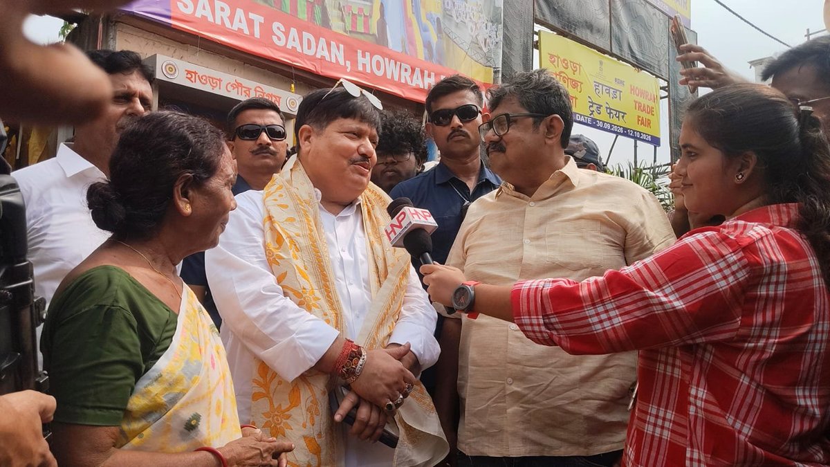 ArjunsinghWB's tweet photo. Today, I inaugurated Bus Jatra 4.0, organised at the initiative of the Bus-o-Pedia Foundation.

Kolkata's buses are not merely a means of transportation—they are an integral part of our city's history, culture and everyday life. One of the key messages of this year's #Bus Jatra is to recognise the contribution and empowerment of women in the public transport sector. It is indeed a matter of great pride to honour the women conductors and transport workers who work every day with dedication and responsibility to keep Kolkata's bus services moving.

My sincere best wishes and gratitude to everyone associated with this initiative.
@Transportwbgovt