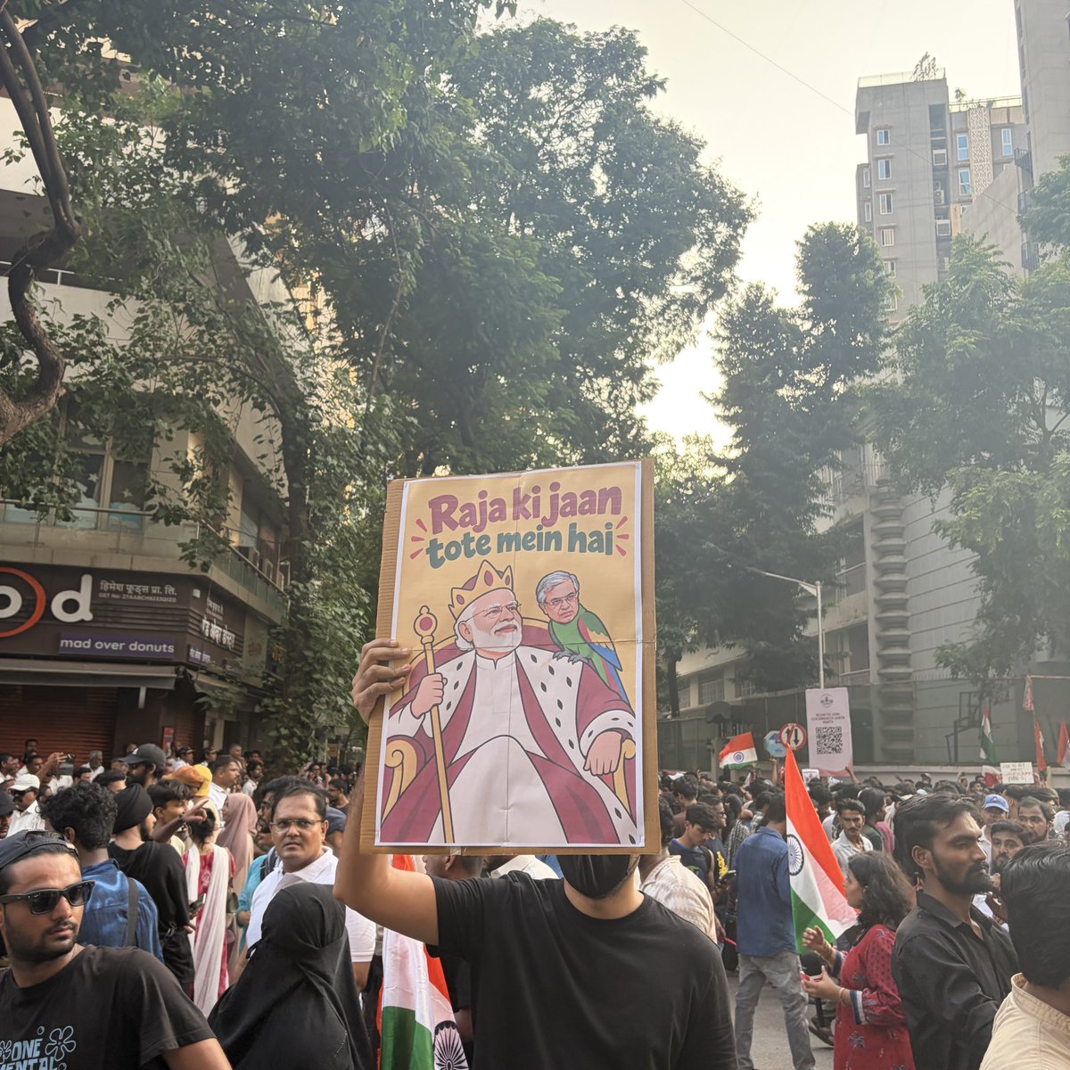 RanaAyyub's tweet photo. Raja ki jaan tote mein https://t.co/UyEqPfKEj9