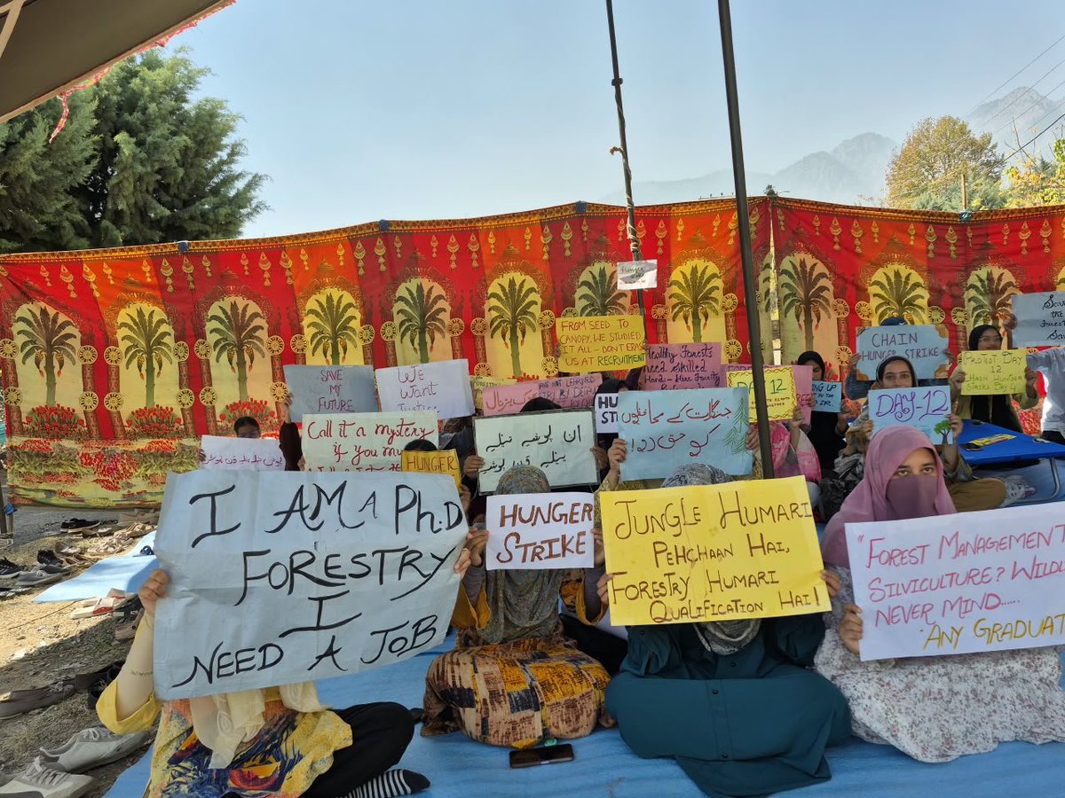 Bar_aaan's tweet photo. Day 12:

12th day of students forced to stay out of classrooms, fighting for what should have already been heard. Not our choice, but the only path.

Day 4 of the chain hunger strike.

Our time, our education, and our future matter.
We will not give up. We will not be silenced. https://t.co/7jTdmpTHlj