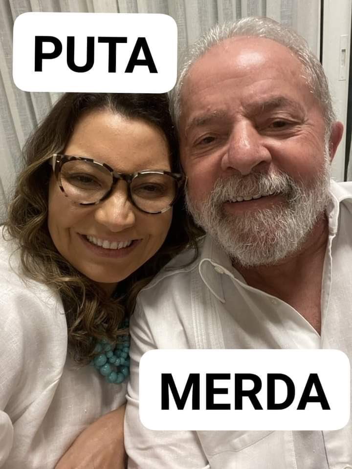 ElieteGervasio's tweet photo. 🐔🐔🐔💩💩💩🐔💩 https://t.co/D5M8jmZrnK