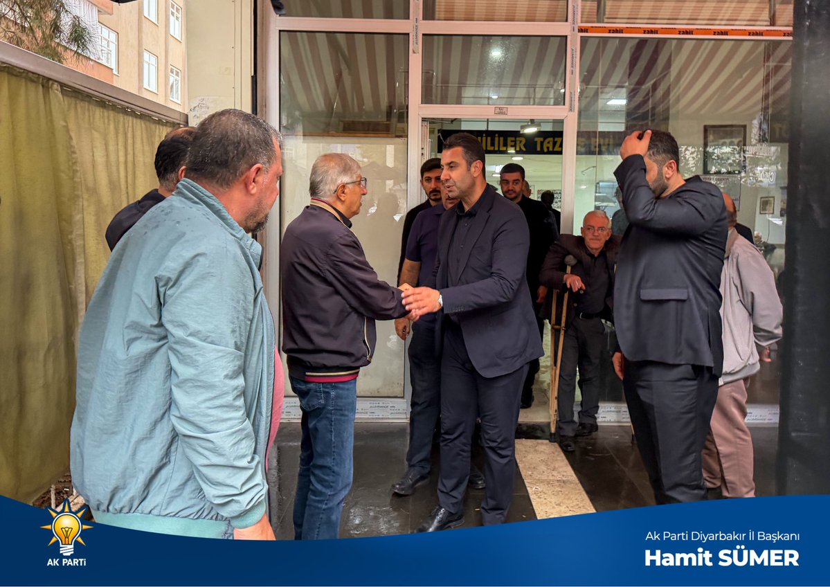 HamitSumer21's tweet photo. 📍Bağlar

Bağlar İlçe Teşkilatımızda yıllarca emek vermiş, teşkilatımıza değerli katkılarda bulunmuş Çelebi Başçı’nın taziyesine katıldık.

Merhuma Allah’tan rahmet; ailesine, yakınlarına ve teşkilatımıza başsağlığı ve sabır diliyorum.

Mekânı cennet, makamı âli olsun. https://t.co/1zVGXvpFt1