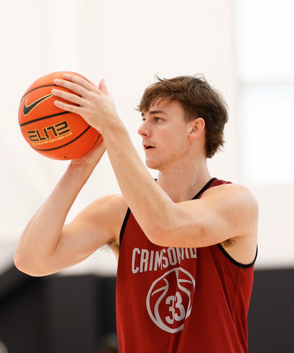 AndrewJBone's tweet photo. After injuries delayed the start of his college career, Cole Cloer is healthy, settled in at Alabama and embracing the grind. 

“You need that competition every day… You can never BS anything. If you BS, you get exposed.”

FULL INTERVIEW:
https://t.co/DiljpYgU7q https://t.co/nWQYt09o1Z