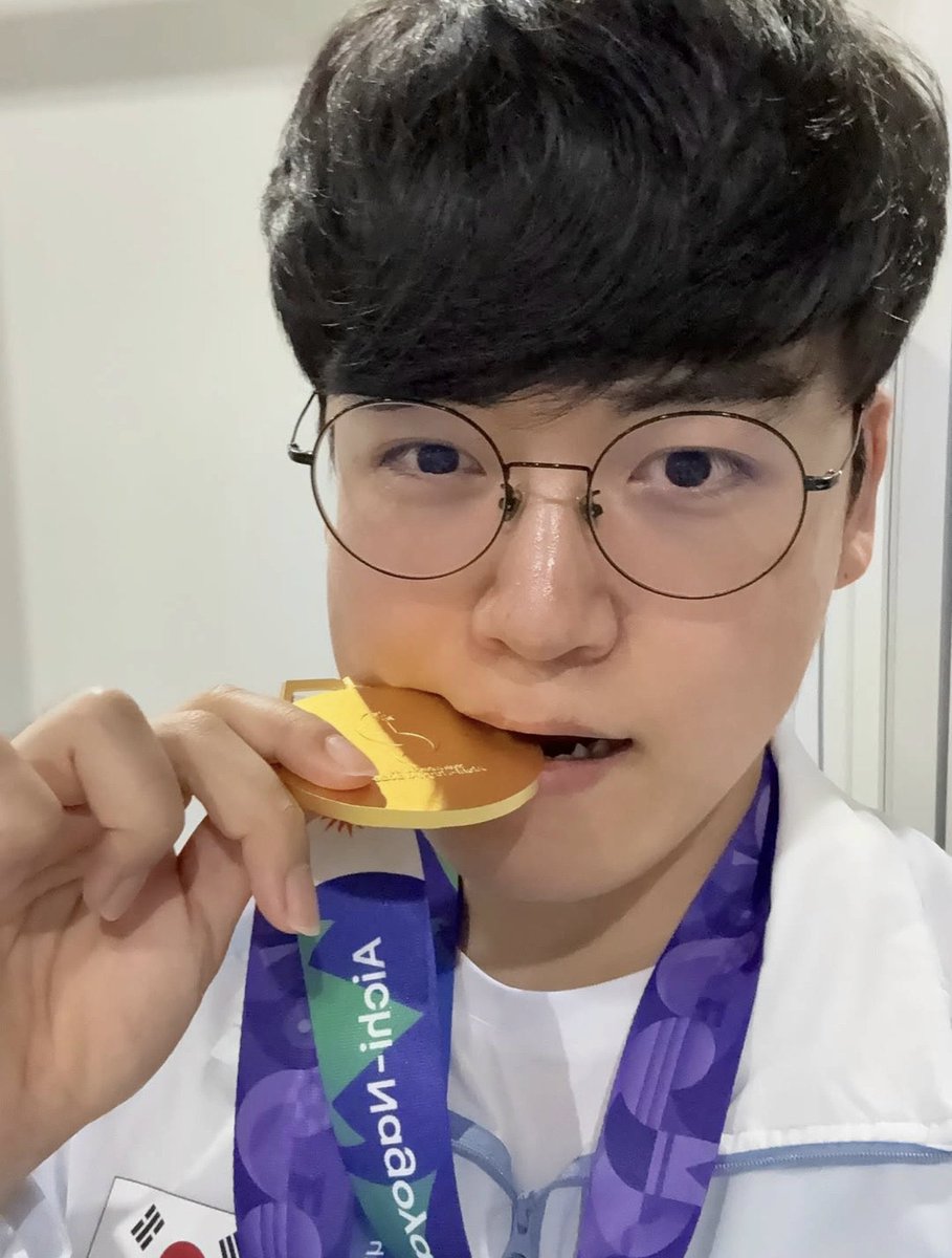 mysweetpotato98's tweet photo. #한생트친소 #HLE트친소

제제구가 아겜 금메달🥇 따준 기념으로 트친소 열어봅니다,,🫶 제카제구딜 아랑하구여 자주는 못 가지만 갈 수 있는 경기들은 최대한 직관 가는 오렌지와 트친해주실 분🥺 월즈, 제빡빡빡딜까지 같이 한생하실 분😳 https://t.co/65clCrbqNH