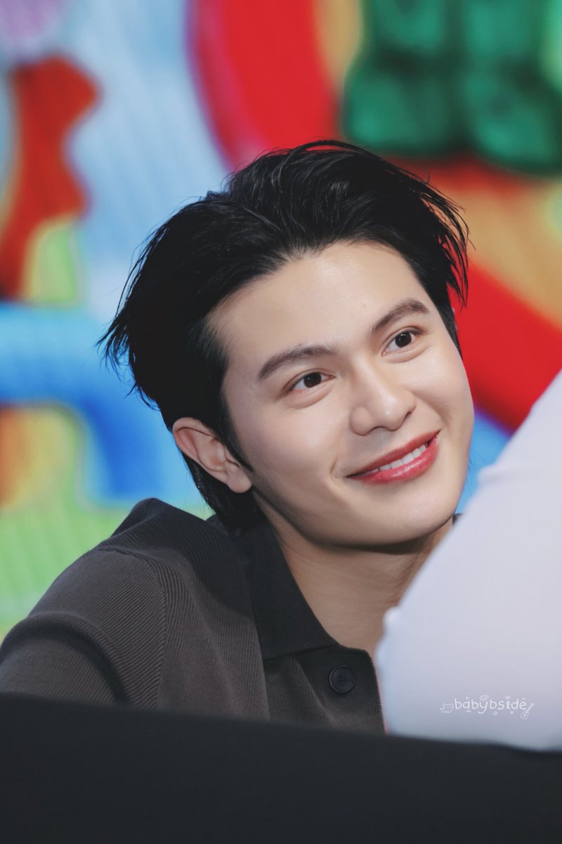 babybside_2's tweet photo. - 02102026🎸

รักรอยยิ้มเด่กคนนี้🥹🤏🏻

WE REIGN PRESS TOUR 
#WilliamEstConcertLIVE  
#williamjkp https://t.co/Z4TaTxg0J7