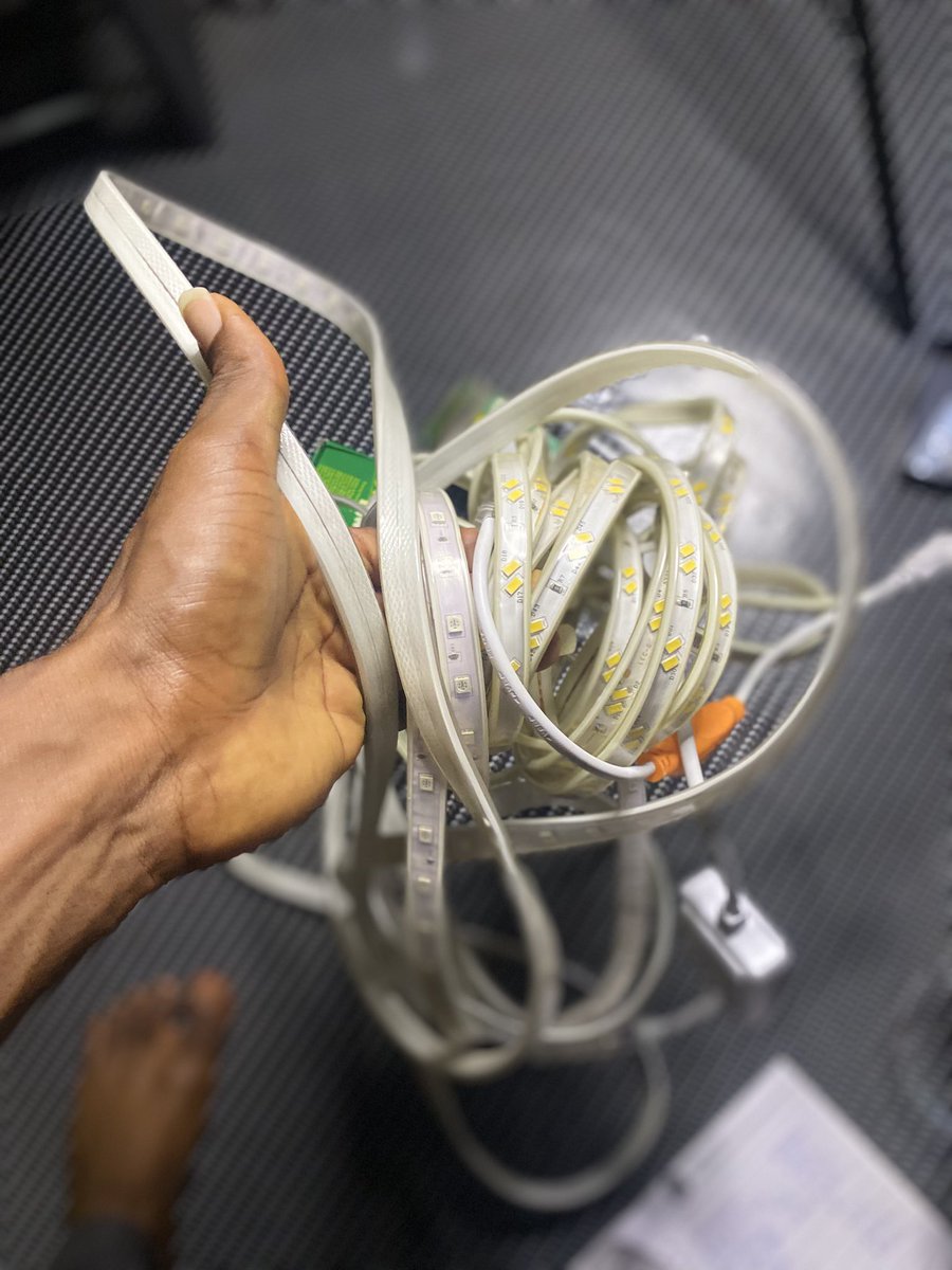 Chisomdrills's tweet photo. Went for shopping for my work space and room 

I rather invest in my growth than expensive shit

Lighting and good environment helps your videos content https://t.co/Buj42P2iDQ