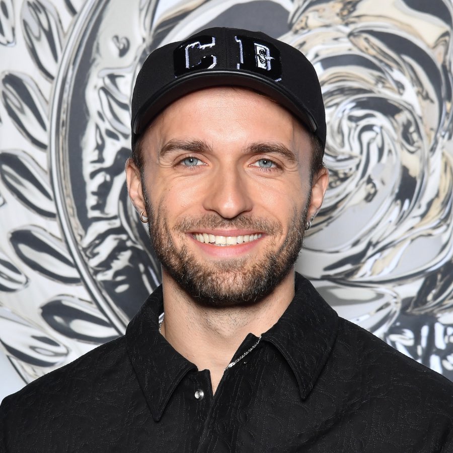 Kulturlesite_'s tweet photo. 🗣️ SQUEEZIE apporte son SOUTIEN aux LYCÉENS &amp; ÉTUDIANTS en manifestations : 

« Ils ont besoin d’être entendus et leurs demandes sont plus que légitimes. 

Admiratif et fier de nos étudiants ❤️ » https://t.co/oZ40oAWB87