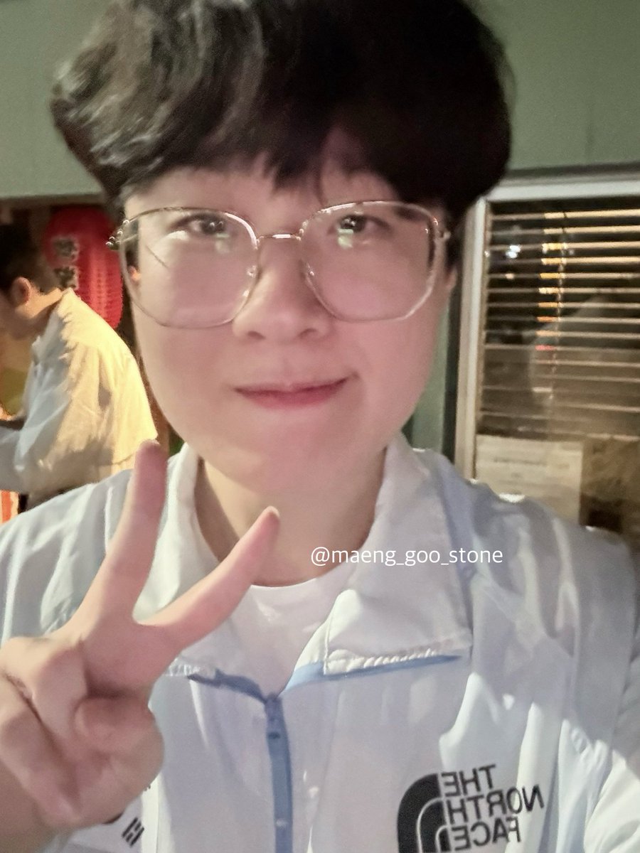 maeng_goo_stone's tweet photo. 지인이 자만추 했다고 보내줬어요🥹
시간 좀 지나서 올립니당 https://t.co/Iajcb0ogmt