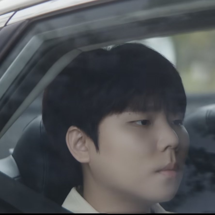 seungh_universe's tweet photo. 애기에서 어른남자가 됐네 https://t.co/w4kdlfvwSu