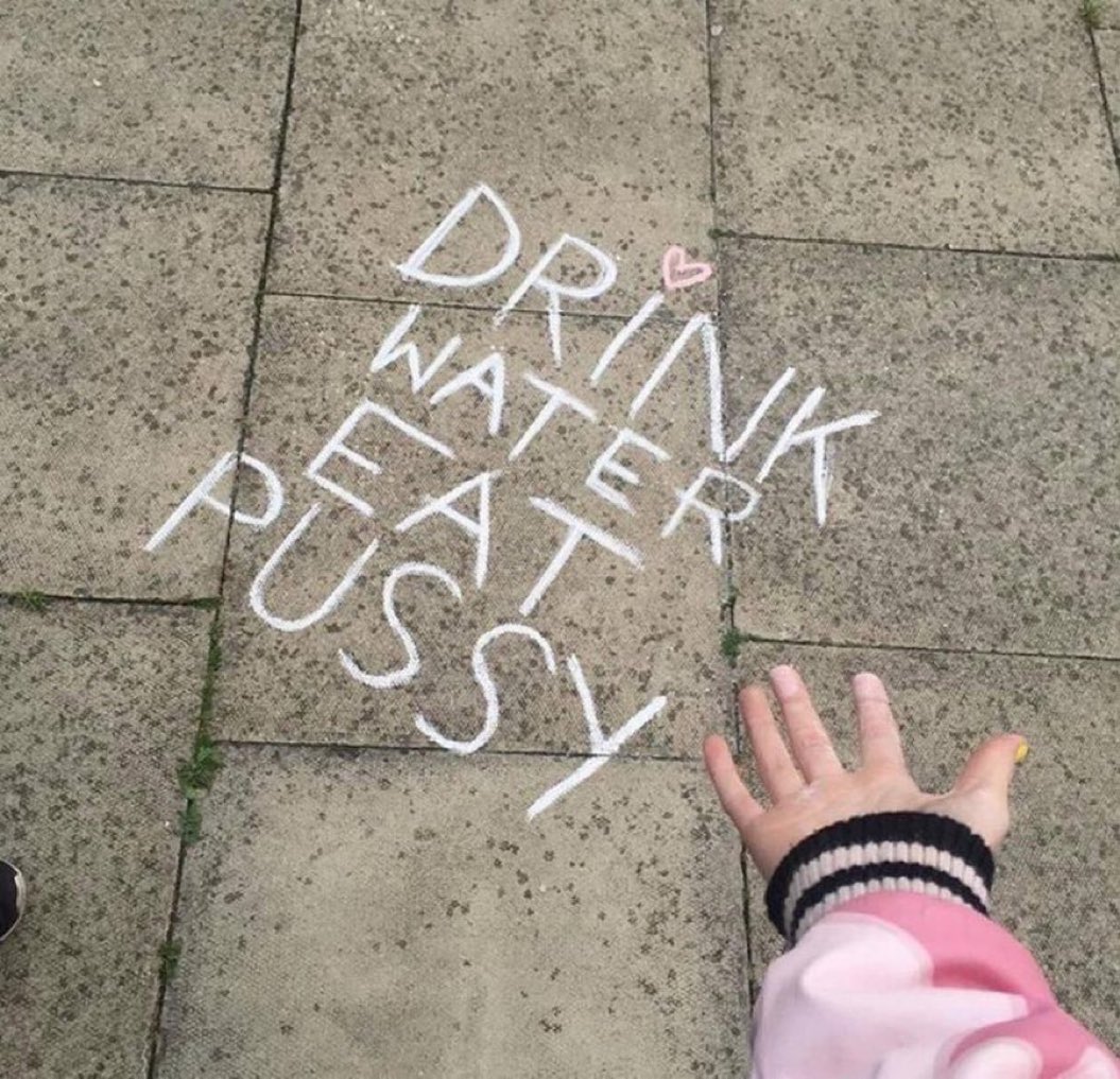 lilybilysily's tweet photo. daily reminder https://t.co/7qNtnAemX7