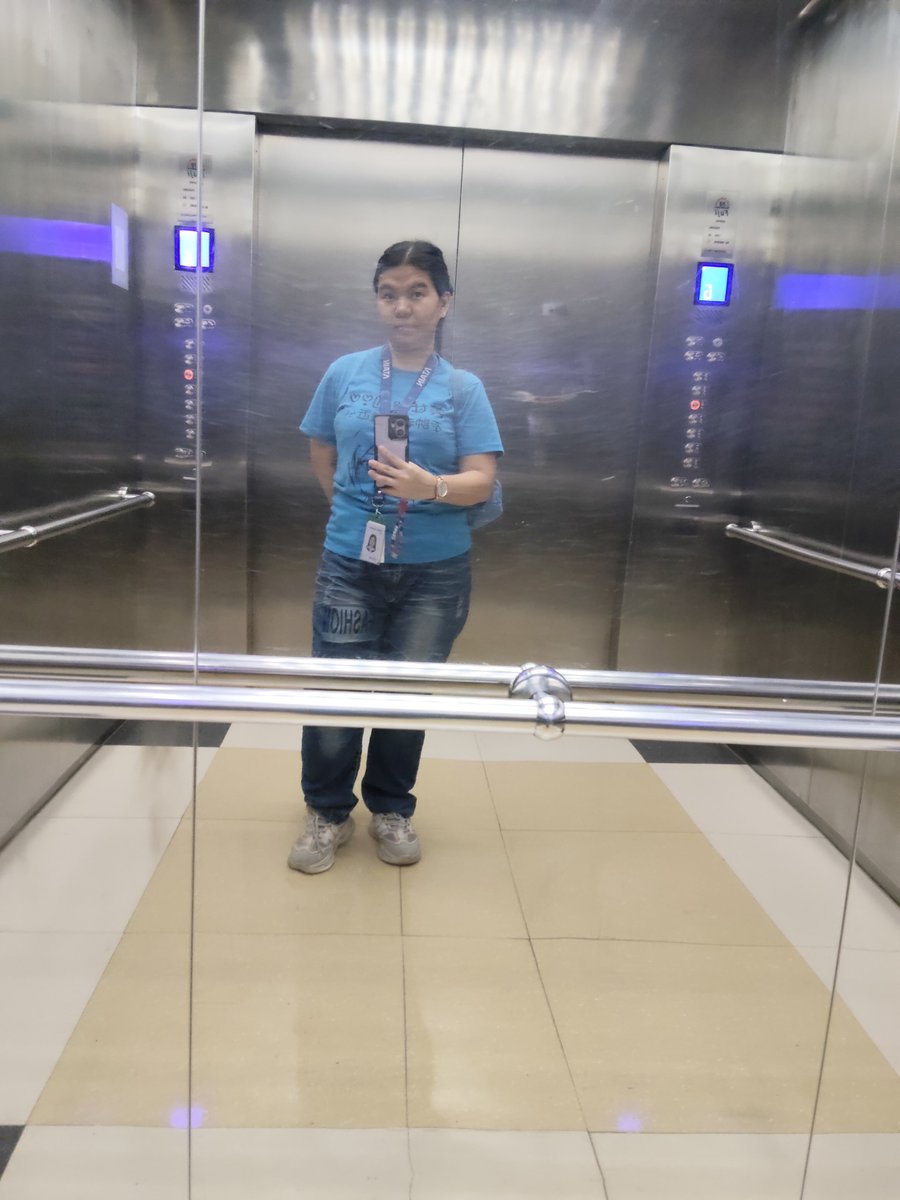 xandz34's tweet photo. Me Myself and I ✨
#ootd #selfie #work #igt #atain
📸 Oct 2 2026 https://t.co/FuMwIuJwHb