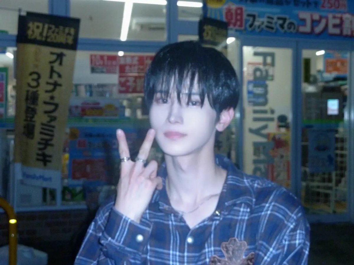 hsn_si2's tweet photo. ㅤ
かっこいいから好きなんじゃない。
好きだからかっこいいんだよ。🫶🏻💛
ㅤ https://t.co/FAmADOHAFu