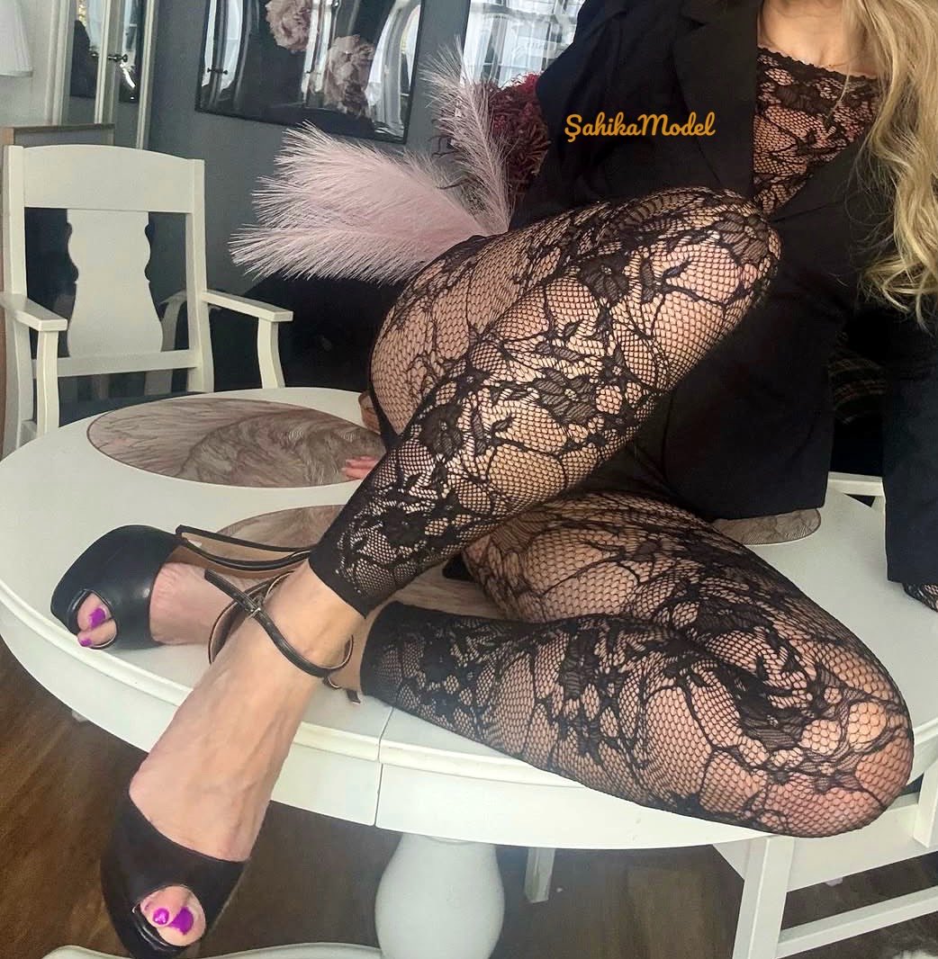 sofiyazade's tweet photo. Ben mükemmeliğin vücut bulmuş hali Sofiya, #whatsapp #telegram #instagram #teams #show yapıyorum🖤 💜 irtibat için ana sayfamda ki linke tıklayın 🪄 Teyit var 💯

Teyit Kanalım: https://t.co/ibYNHi2pfk https://t.co/cxzJTYvarD