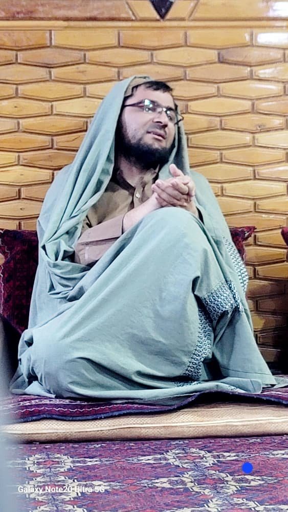 noorgullja27677's tweet photo. مَا الفَخْرُ بِالأَمْوَالِ وَالأَنْسَابِ
إِنَّمَا الفَخْرُ بِالعِلْمِ وَالآدَبِ

حفظه الله ورعاه https://t.co/Xm7gXwuJGB