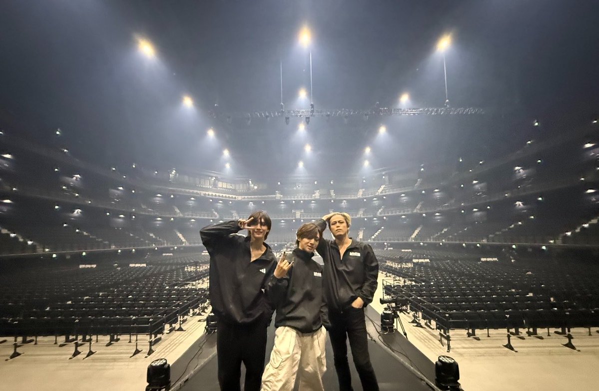 fuuta__ss's tweet photo. 『ヒプノシスマイク -Division Rap Battle-』
Rule the Stage
-Battle of Pride 2026-

ありがとうございました。
十四君としてナゴヤの2人と一緒にBOPというステージに立てたことが幸せです。

十四君もみんなもまたね

写真は昨日の別バージョンとナゴヤみんなで撮ったやつだよ✌️ https://t.co/5BL0qS4VgU