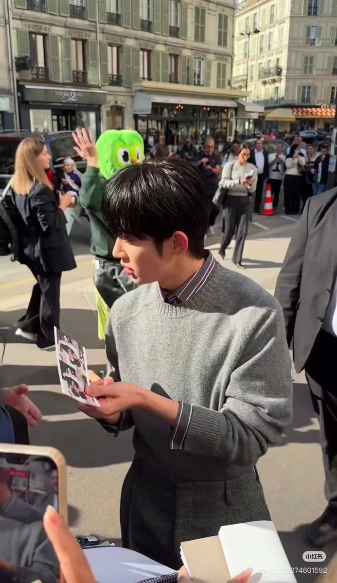 ParkSiWoomami's tweet photo. Đẹp trai quá đi Park SiWoo ơi

PARK SIWOO AT LANVIN PFWSS27
#PARKSIWOOxLANVIN
#PARKSIWOO
#LANVINPFWSS27
#YOONSIKSIWOOPFWSS27 https://t.co/jm8NsmHzxR