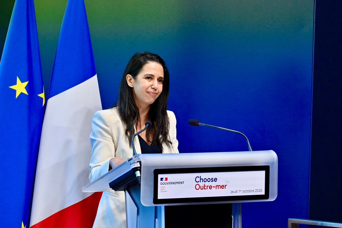 NaimaMoutchou's tweet photo. Hier, pour la première fois, nous avons réuni au même endroit ceux qui entreprennent dans les Outre-mer, ceux qui veulent y investir, ceux qui recrutent, ceux qui ont des projets et ceux qui peuvent les faire grandir.

C’était l’idée de #ChooseOutreMer : arrêter de parler de nos économies uniquement par leurs difficultés et montrer aussi ce qu’elles ont à offrir.

Et cette première édition a répondu présent: 6 milliards d’euros de projets d’investissement recensés, des centaines d’entreprises, des investisseurs français et internationaux, des rencontres et une énergie qui dit beaucoup de ce qui est possible. 

Je voulais créer ce rendez-vous parce que je suis convaincue d’une chose : les Outre-mer n’ont pas seulement besoin d’être soutenus. Ils ont besoin qu’on investisse en eux.

Nous avons commencé à le faire à une autre échelle.

Maintenant, il faut transformer l’essai. Et je m’y emploierai jusqu’au bout.