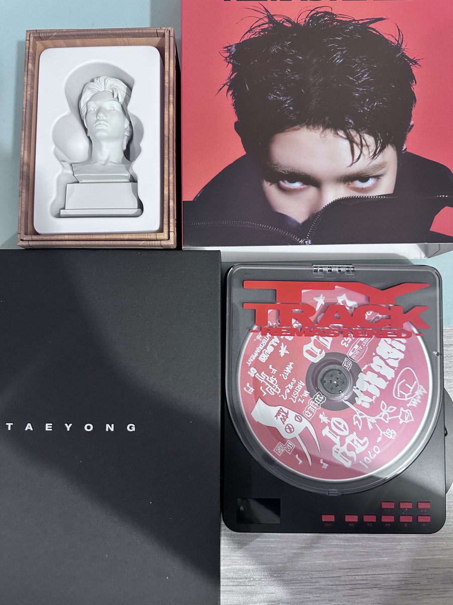 klairedoscope's tweet photo. Ty Track remastered merch finally arrived… the cd player is probably the best merch I’ve ever bought. 

The quality of all of these though are beyond expectations wowowow

Thank you @ehovocart  esp sa cute freebies … the clips will go on my tyongyas ^_^ https://t.co/kZ0ycPPrUL