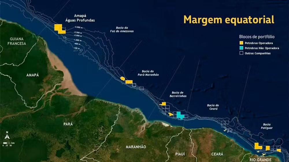 sputnik_brasil's tweet photo. 🇧🇷🛢 Petrobras anuncia descoberta de área com presença de petróleo no poço Morpho

📍 Após uma descoberta de petróleo em agosto, a Petrobras continuou perfurando em outra área do poço a 175 km da costa do Amapá e encontrou mais um local que contém presença do "ouro negro" na chamada Margem Equatorial, relatou a empresa na sexta-feira (2).

🔎 Na etapa atual, foi confirmada só a presença de petróleo no novo local, ainda sem dados sobre quantidade nem qualidade do recurso.

☝️ A potencial jazida está nas águas ultraprofundas de 2,9 km de profundidade, o que tornará a exploração um desafio difícil, mas o país tem que se preparar para o início da queda da extração das atuais principais fontes no pré-sal em 2035.