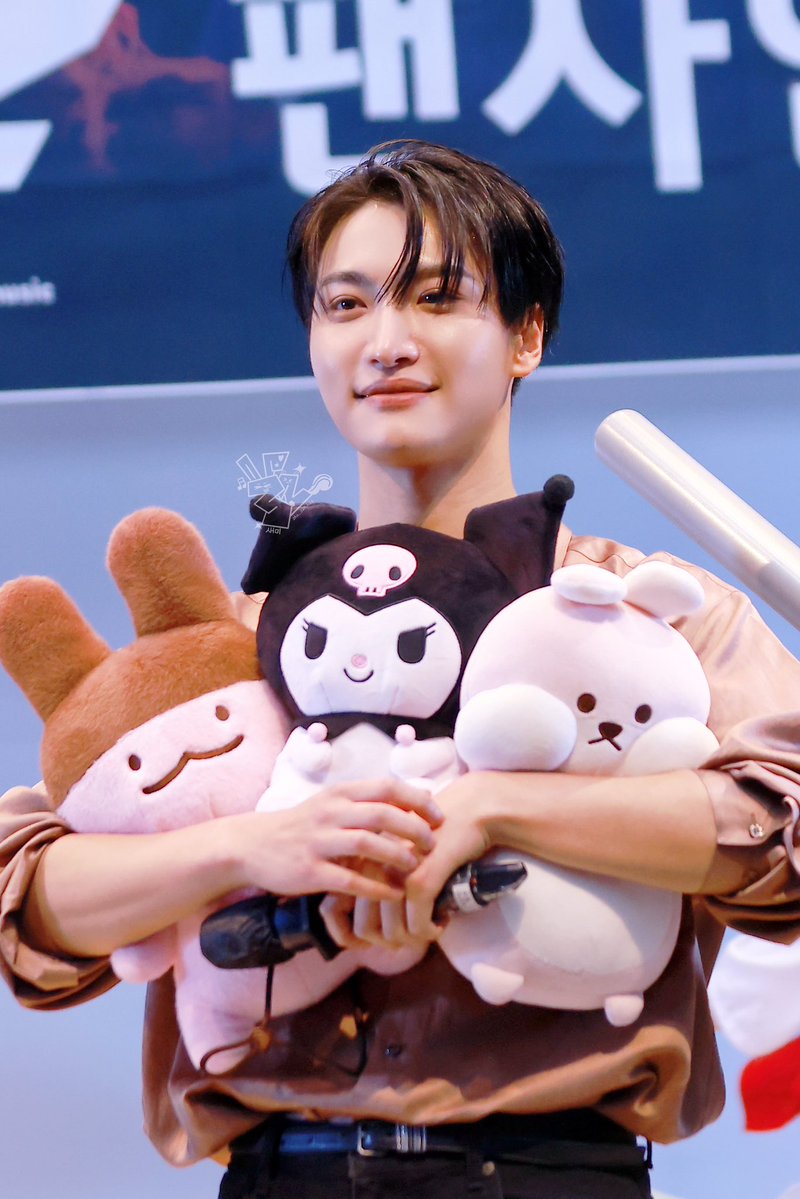 zhu_320_kuo's tweet photo. 260930💖💖💖
#seonghwa #성화 https://t.co/j3ewBgNWMT
