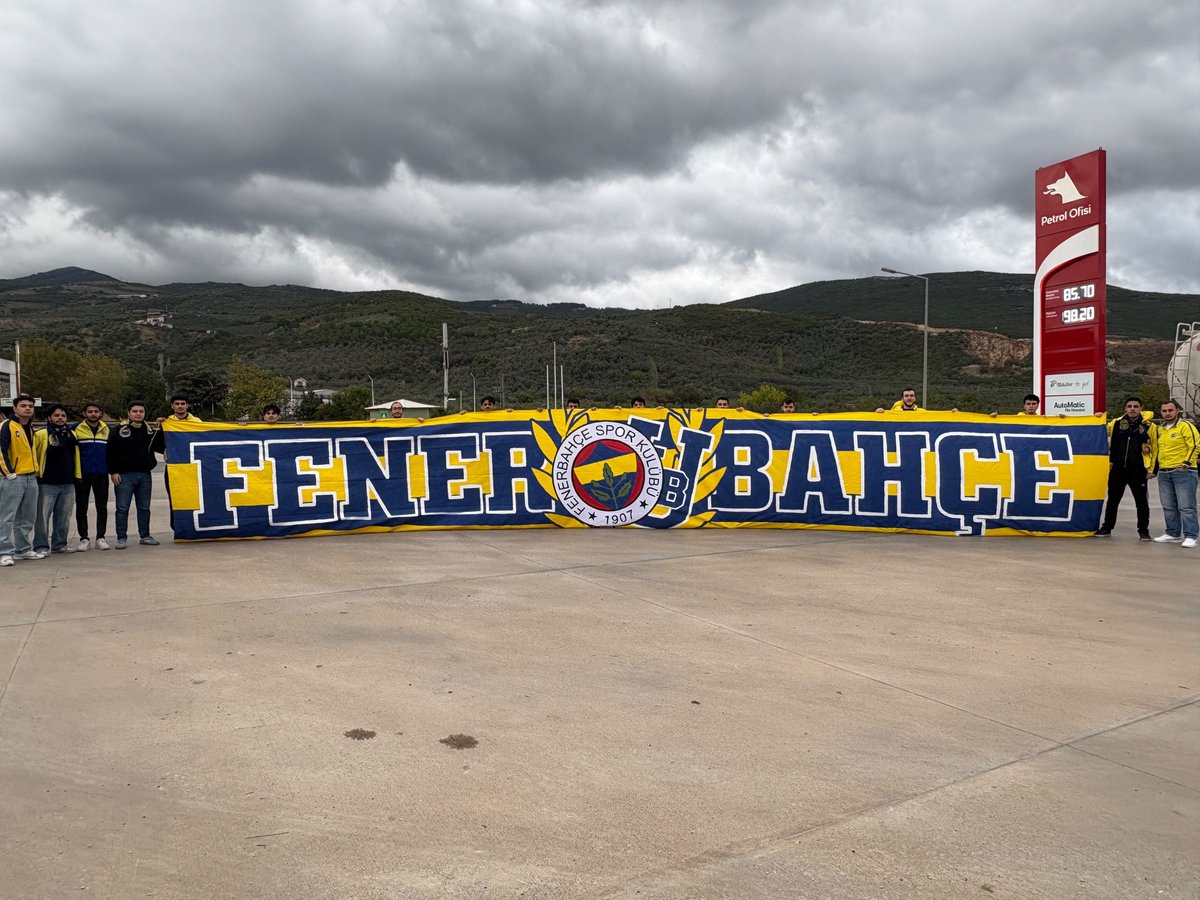 UFBUludag's tweet photo. 1907 ÜNİFEB Bursa Uludağ Üniversitesi örgütlenmesi olarak Fenerbahçe Tarfin - Dubai Basketball karşılaşması için İstanbul yolundayız. #FenerbahçeninYolunda https://t.co/bfQkNrXOkG