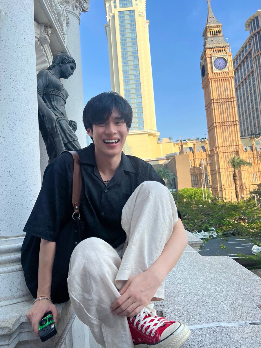 noynararound's tweet photo. พรชีวัน in real life มาก 😭 https://t.co/BCSWU4m27S