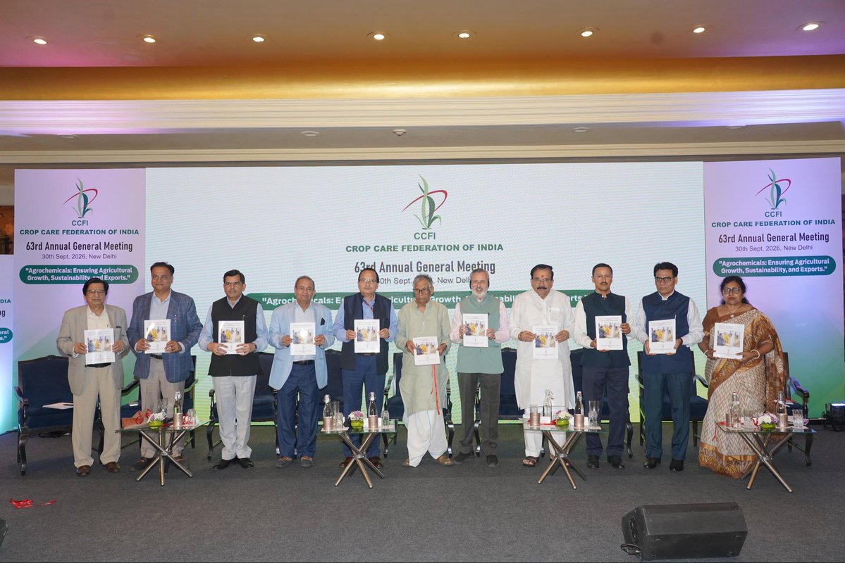 ashwani_mahajan's tweet photo. Pleased to address Annual General Meeting of Crop Protection Federation of India. Emphasized the importance of not allowing data protection for #AatmanirbharBharat in pharmaceuticals, Agro-Chemical and others. https://t.co/lDe0wTYEex