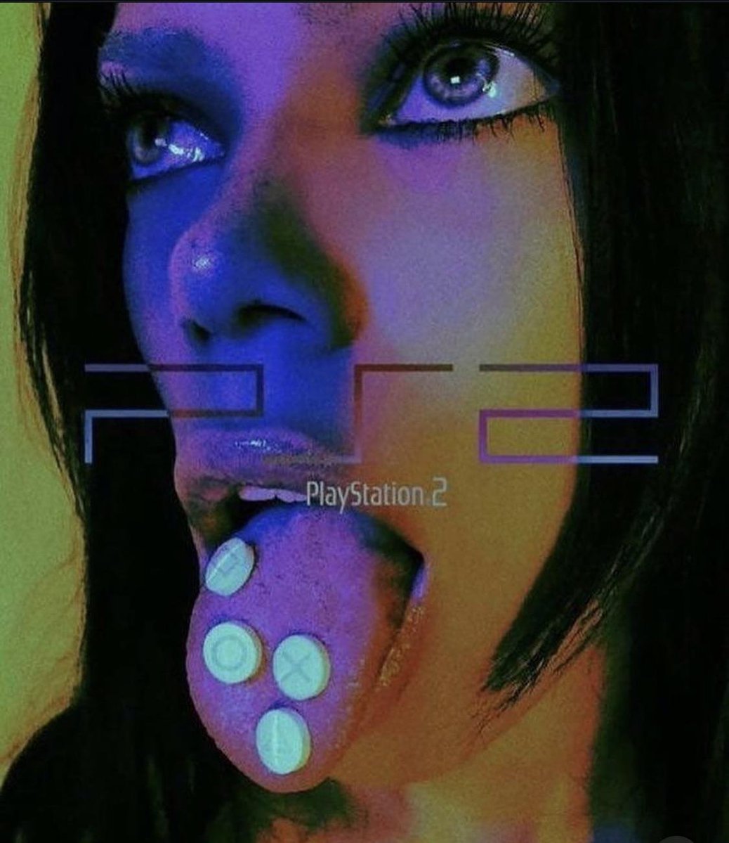 leoblaidd's tweet photo. Marketing do ps2 nos anos 2000 https://t.co/rGDeGOTOwI
