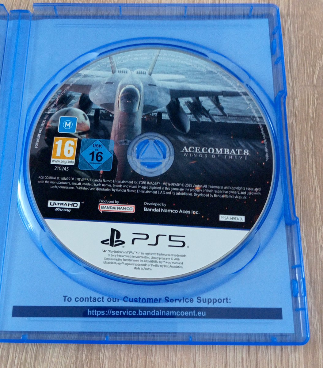 PixelPowerLine's tweet photo. Physical edition of Ace Combat 8 just touched down 🫡📦
Belkan War bonus unlocked 👍 Cockpit’s ready, afterburners lit 🔥
The skies are calling, let’s make history!
🫡🎧🎵💥

@AceCombatGames @BandaiNamcoEU
#AceCombat8 #WingsOfTheve #AceCombat #BelkanWar #PhysicalEdition #PS5 https://t.co/U6OTkcCKHH