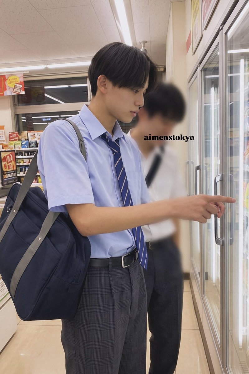 aimenstokyo's tweet photo. 陸上部です。推して？ https://t.co/gmd8Ik1zJ6