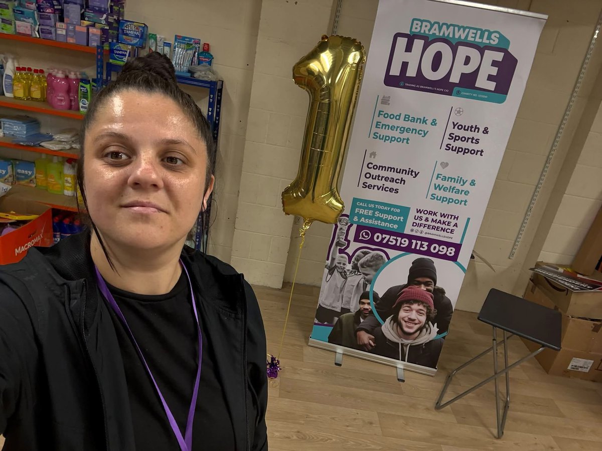 tanishabramwell's tweet photo. Our food bank has been called out to a woman with no gas and no electric. 

Payday is weeks away. 

When we arrived she was shaking, I asked why. 

She said it was her anxiety and nerves. 

But she still found the courage to reach out. 

This is why kindness is so important. 

You have no idea what someone is facing in life. 

We are all one pay check away from needing help from a service, charity, food bank or someone else. 

Today she has electric and she has gas. A small fix is a world of uncertainty. #foodbank