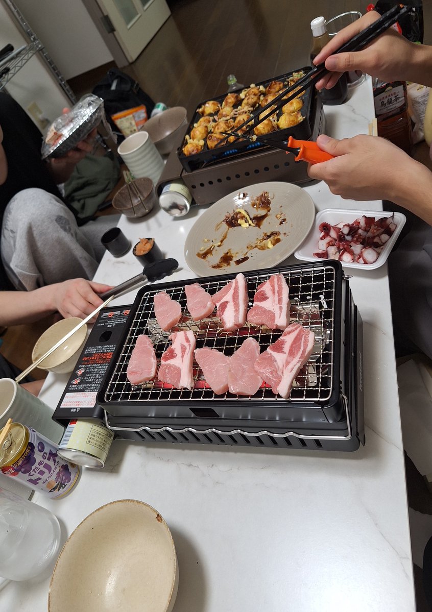 yuharyeong1215's tweet photo. タコパ https://t.co/tlAMSNxjIp