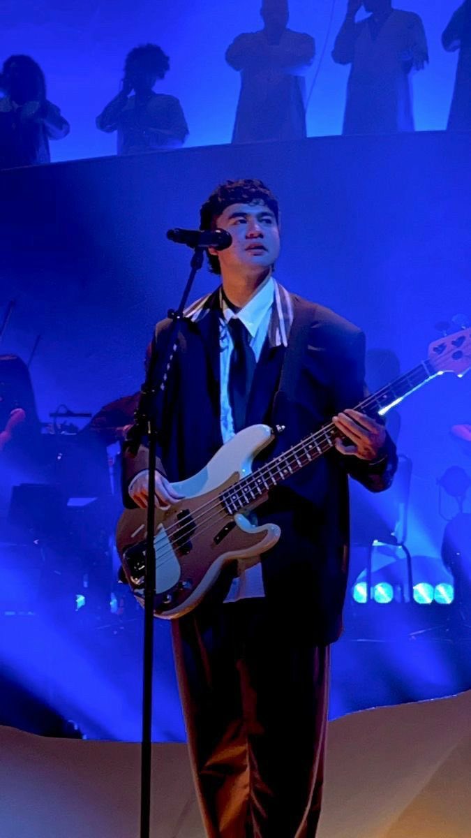 sabbyirwin's tweet photo. Royal Albert hall Calum you will always be famous https://t.co/i9oFGi80kV